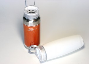 The Half-Twist bottles from Polar Bottles come in a 28 oz stainless steel and a 24 oz lightweight plastic designs.