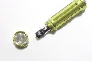The ICON Rogue 1 battery compartment houses one AA alkaline battery and features an O-ring seal that makes the flashlight waterproof down to 1 meter. 