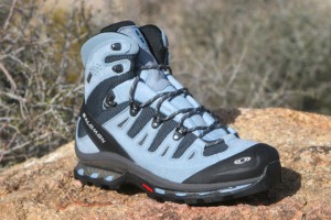 The Salomon Quest 4D GTX hiking boot offers the lightweight functionality of a trail-running shoe with the added support needed for a serious hiking shoe. 